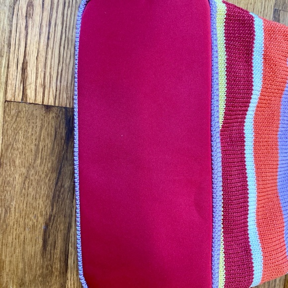 The Sak Tulip Bag/Purse in Caribbean Stripe Red. - Picture 4 of 8